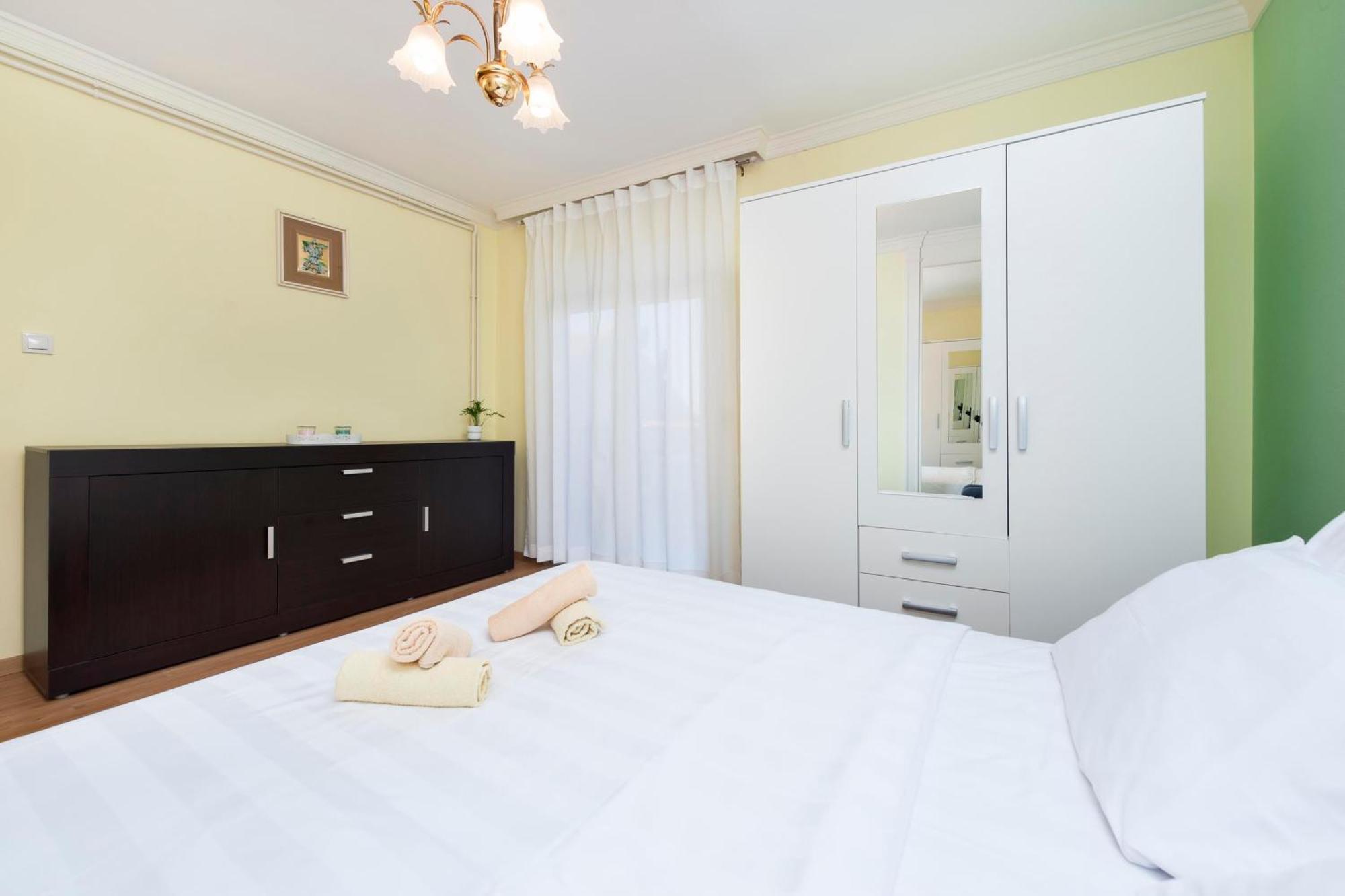 Apartament Sena *