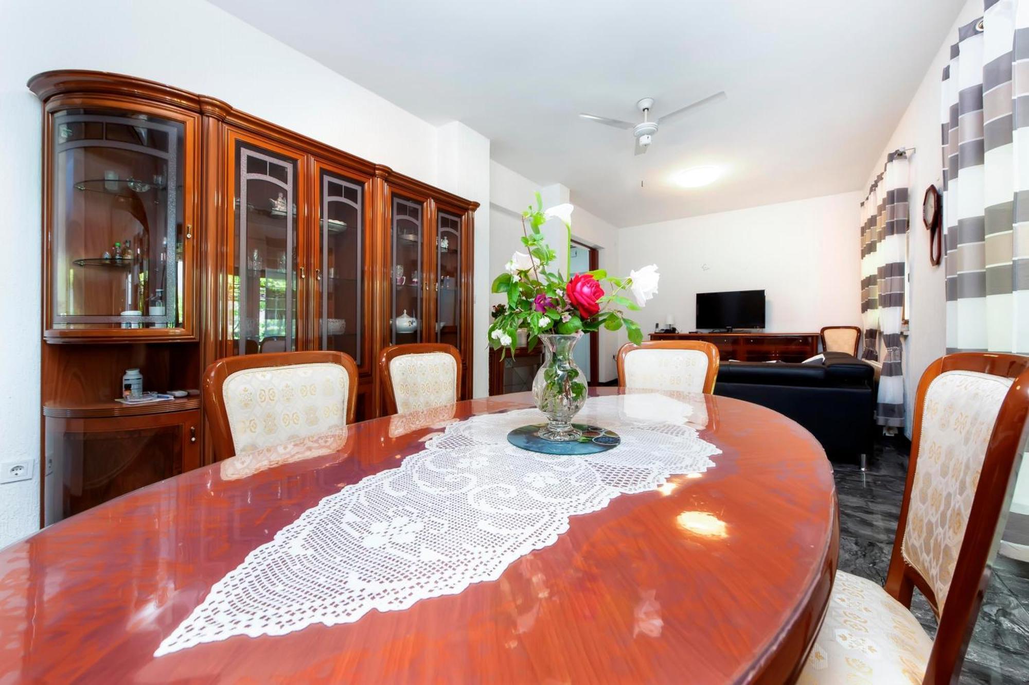 Apartament Sena *